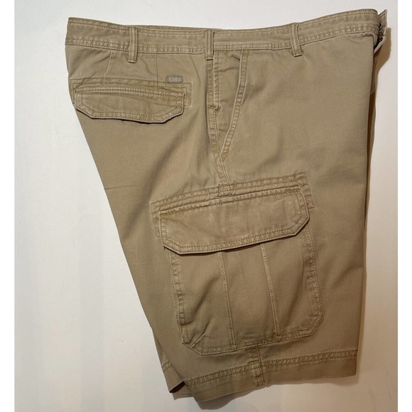 IZOD Men’s 38 Brown Khaki Cotton Cargo Shorts - Picture 3 of 6